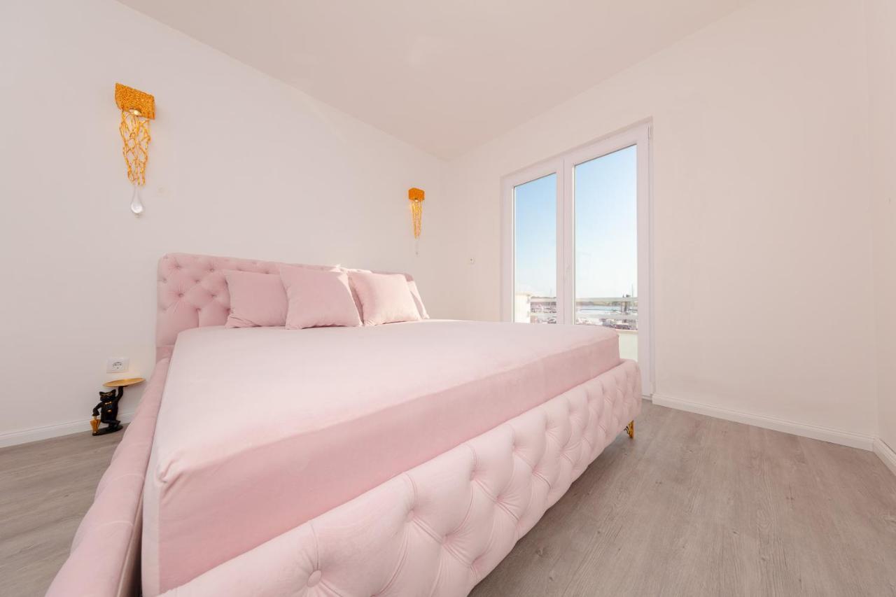 Boutique Residence Sundays Novalja Exterior photo